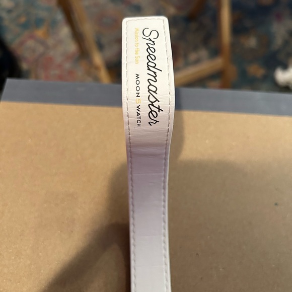 Omega x Swatch Mission Sun - Picture 3 of 8